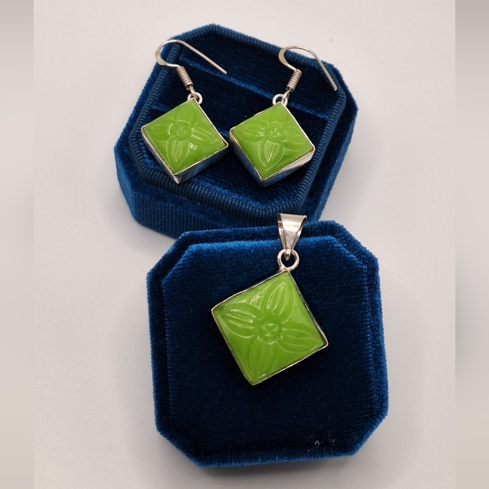 Hand Carved Green Chalcedony Pendant & Earrings Set | Artisan India | Floral Gem